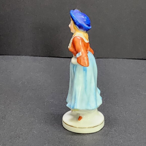Vintage Victorian Colonial Woman Figurine Hand Painted Porcelain Occupied Japan - Picture 4 of 8